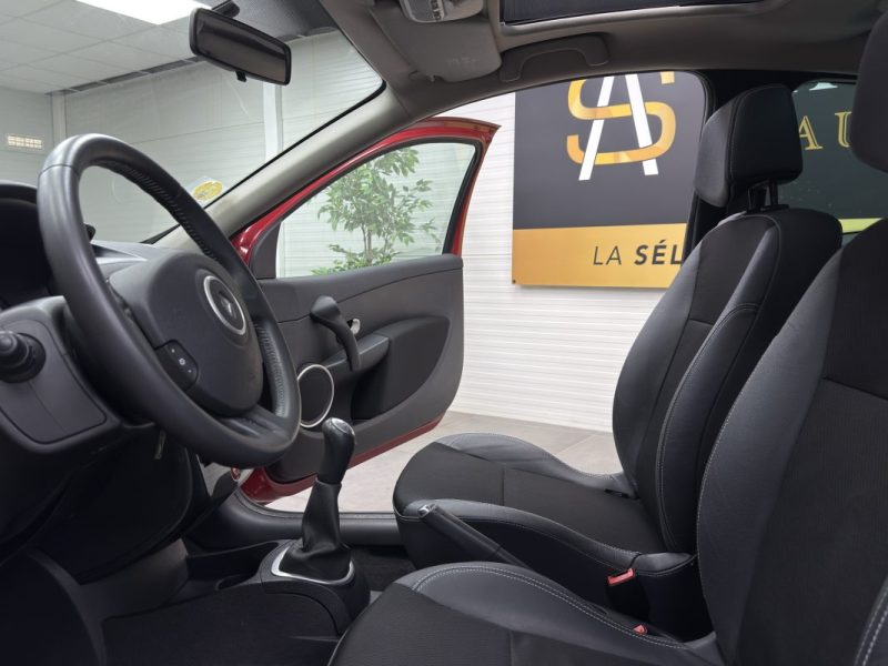 Renault Clio III 1.6 16V 110 - Initiale 3p - Toit Ouvrant 