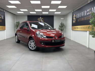 Renault Clio III 1.6 16V 110 - Initiale 3p - Toit Ouvrant 