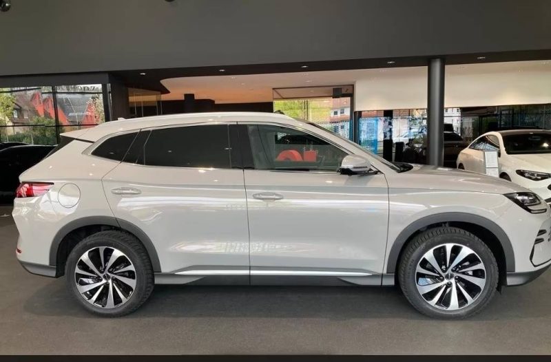 BYD SEAL U DM-i 324ch / Toit pano / HUD / Caméra 360° / Design