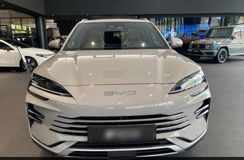 BYD SEAL U DM-i 324ch / Toit pano / HUD / Caméra 360° / Design