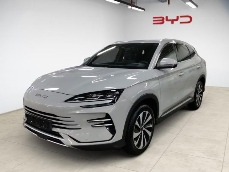 BYD Seal U DM-i 324ch AWD / Toit panoramique / Caméra 360 / Head-Up Display / Design