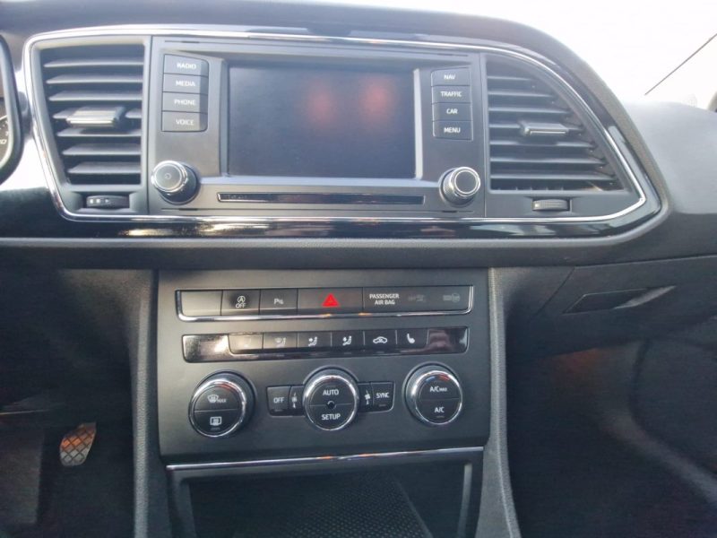 SEAT LEON 1.6 TDi 105CV PACK STYLE 