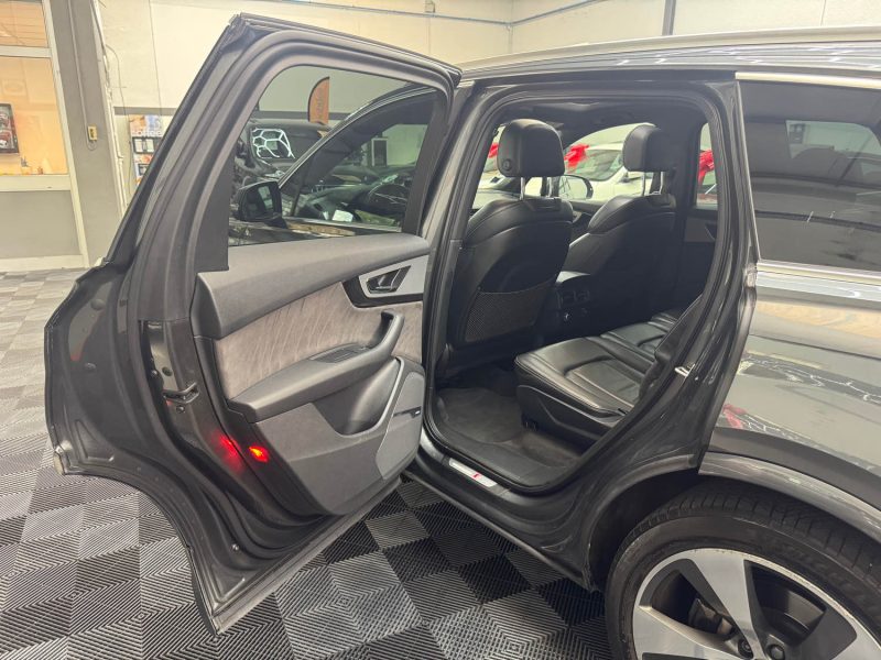 AUDI Q7 II V6 3.0 TDI 272ch S LINE QUATTRO TIPTRONIC 8 7PLACES GARANTIE 12 MOIS HISTORIQUE COMPLET 