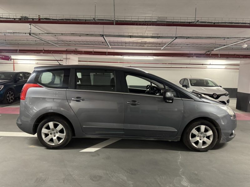 PEUGEOT 5008 1.6 HDI 112 PREMIUM PACK 2011