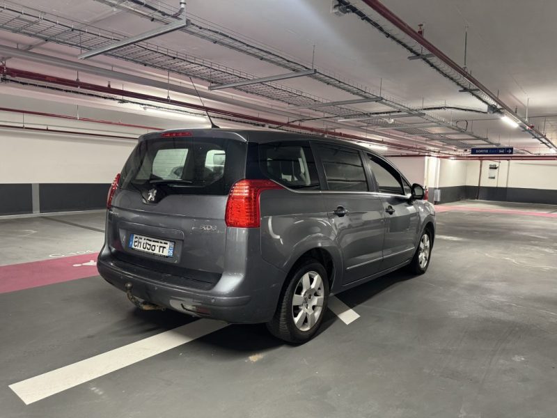 PEUGEOT 5008 1.6 HDI 112 PREMIUM PACK 2011