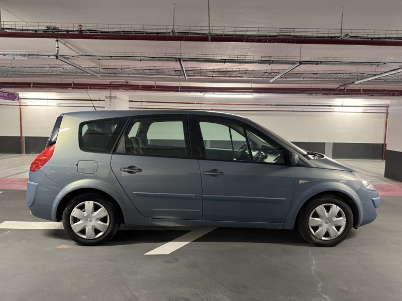 RENAULT SCENIC EXPRESSION 1.9DCI 130 2007