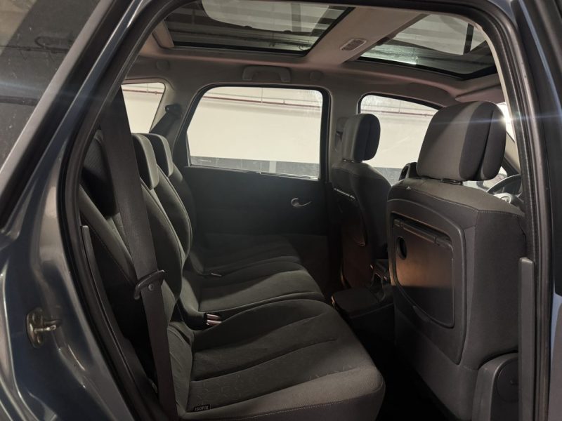 RENAULT SCENIC EXPRESSION 1.9DCI 130 2007