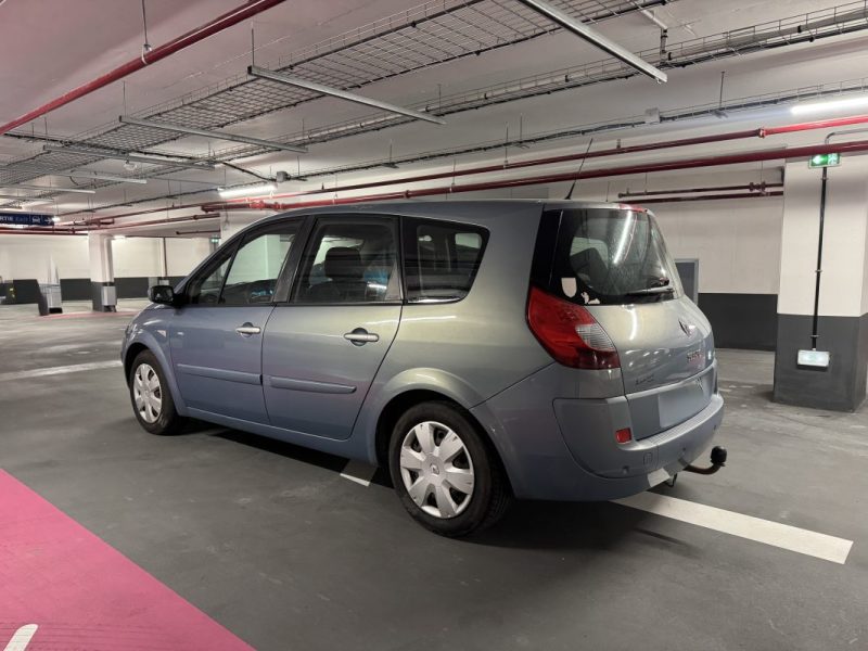 RENAULT SCENIC EXPRESSION 1.9DCI 130 2007