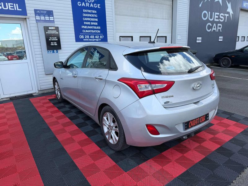 HYUNDAI I30 1.6 CRDI110 PACK SENSATION BLUE DRIVE 