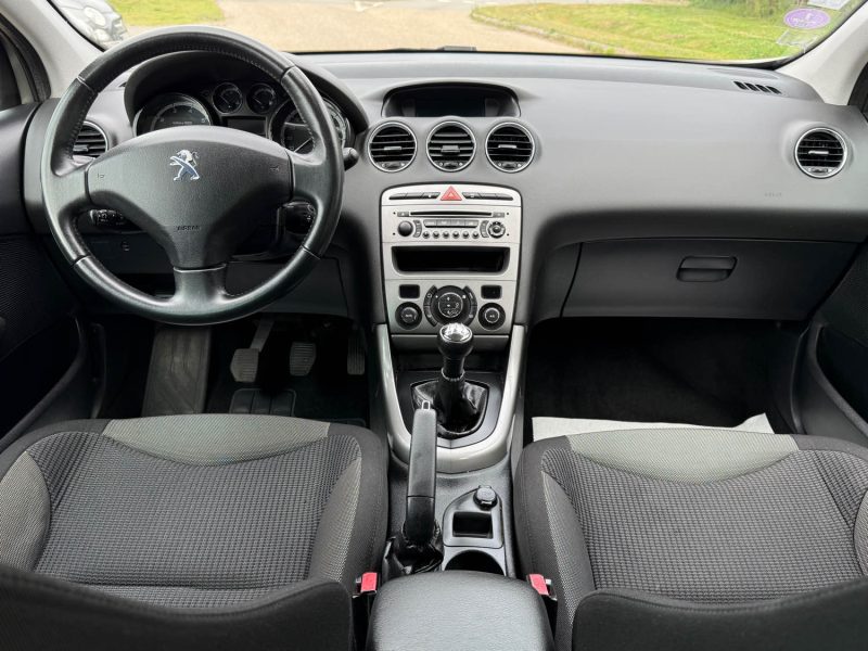 Peugeot 308 SW 1.6 VTi 120 ch Pack Premium - Clim - Break - Attelage - Révisée & Garantie 6 mois