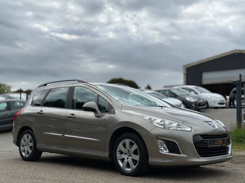 Peugeot 308 SW 1.6 VTi 120 ch Pack Premium - Clim - Break - Attelage - Révisée & Garantie 6 mois