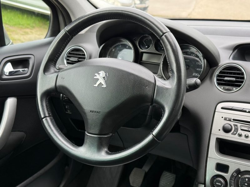 Peugeot 308 SW 1.6 VTi 120 ch Premium Pack - Clim - Révisée & Garantie 6 mois