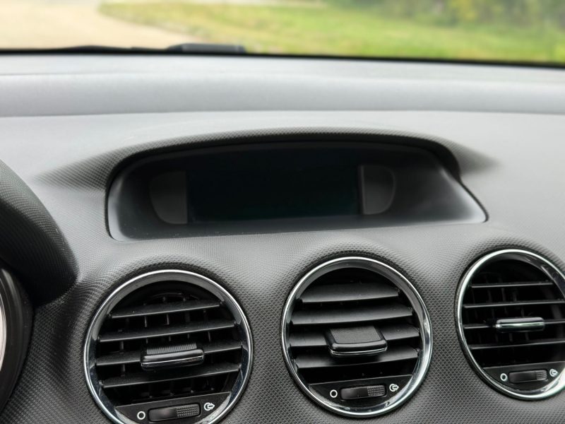 Peugeot 308 SW 1.6 VTi 120 ch Pack Premium - Clim - Break - Attelage - Révisée & Garantie 6 mois