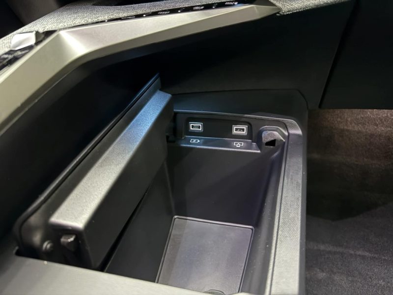 PEUGEOT 3008 HYBRID 136CH ALLURE E-DCS6 2024