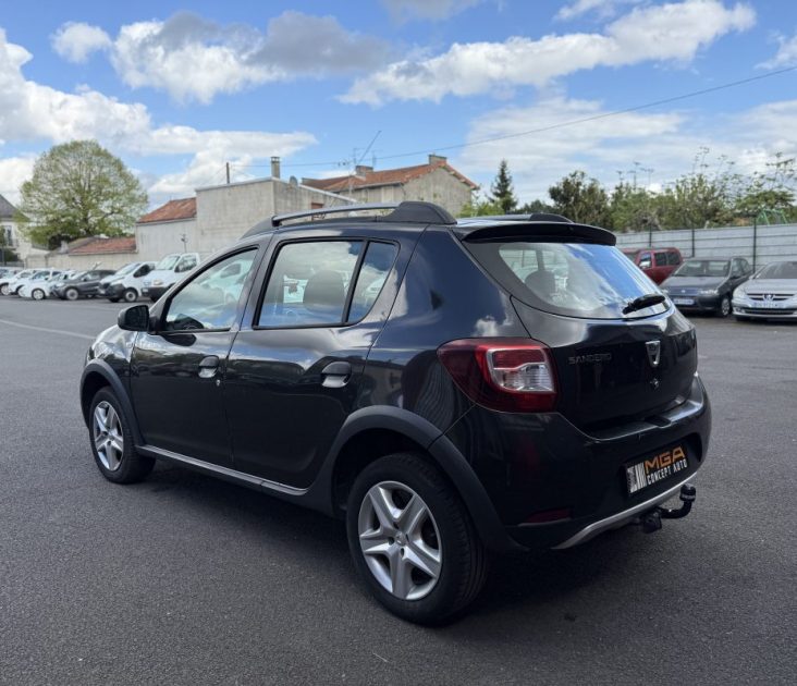 DACIA SANDERO 1.5 DCI 90CH ECO² LAURÉATE 2015