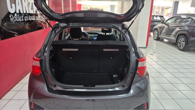 TOYOTA YARIS HYBRIDE 100cv FRANCE BUSINESS/1 ERE MAIN