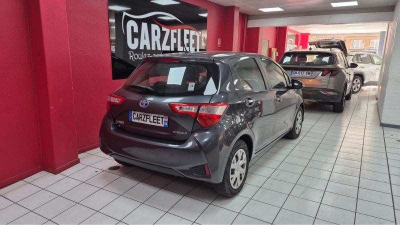 TOYOTA YARIS HYBRIDE 100cv FRANCE BUSINESS/1 ERE MAIN