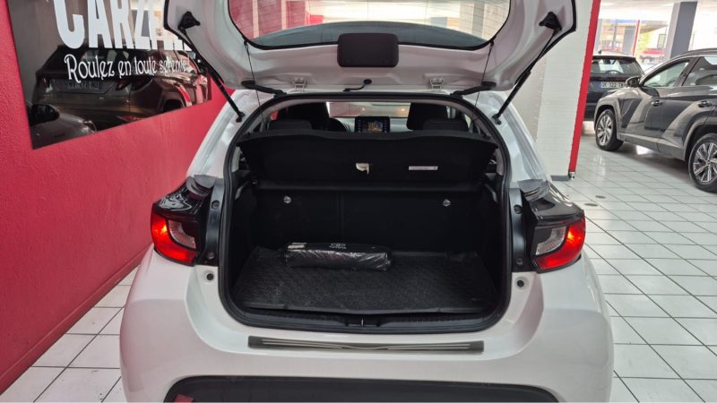 TOYOTA YARIS 4 BERLINE 116cv DYNAMIC BUSINESS 2022/1 ERE MAIN/TVA RECUPERABLE