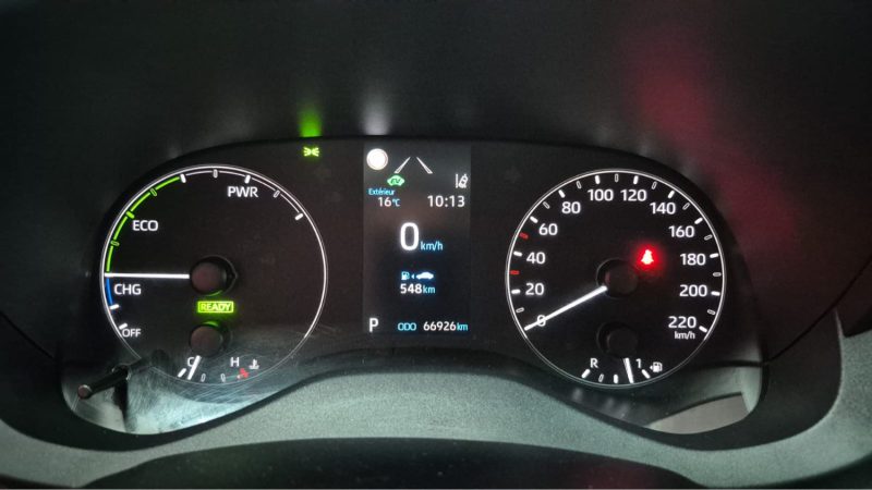 TOYOTA YARIS 4 BERLINE 116cv FRANCE BUSINESS 2022/1 ERE MAIN/TVA RECUPERABLE