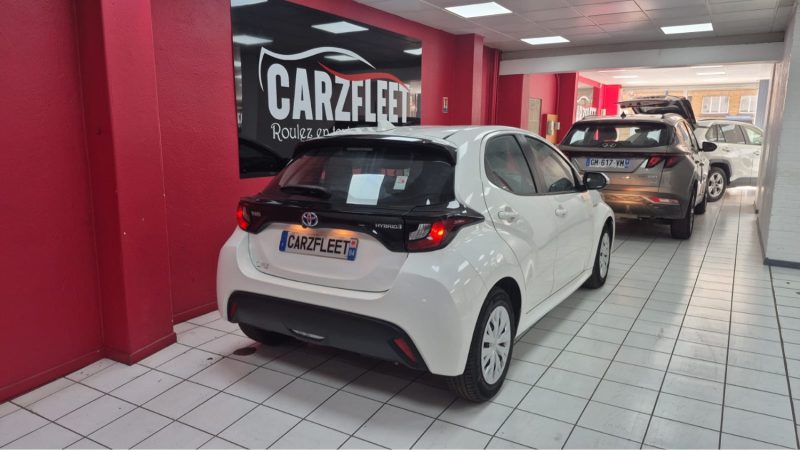 TOYOTA YARIS 4 BERLINE 116cv FRANCE BUSINESS 2022/1 ERE MAIN/TVA RECUPERABLE