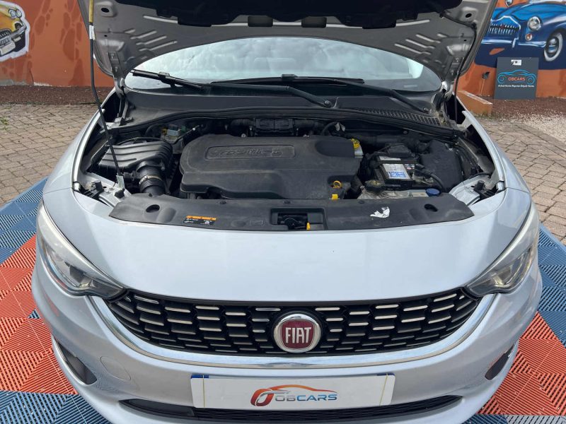 FIAT TIPO BERLINE BICORPS TROIS OU 1.6 D HATCHBACK 120 CV 2017