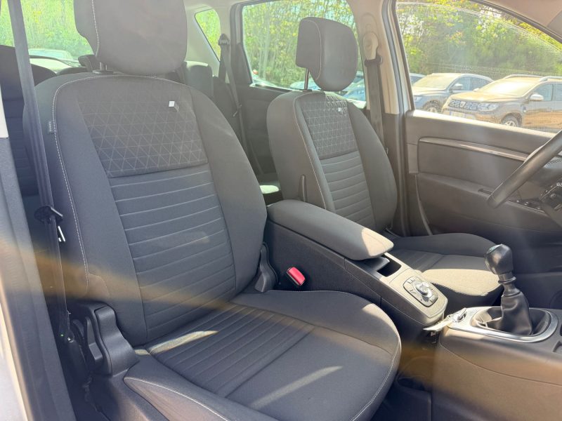 RENAULT SCENIC III 1.2 TCE 130CH ENERGY LIMITED EURO6 79MKM 