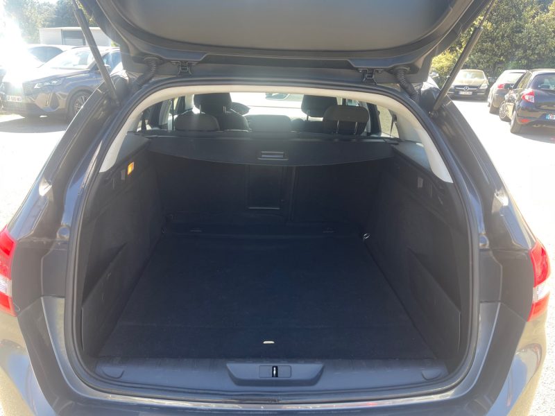 PEUGEOT 308 SW 1.5 BLUEHDI 130CH S&S ALLURE 130MKM