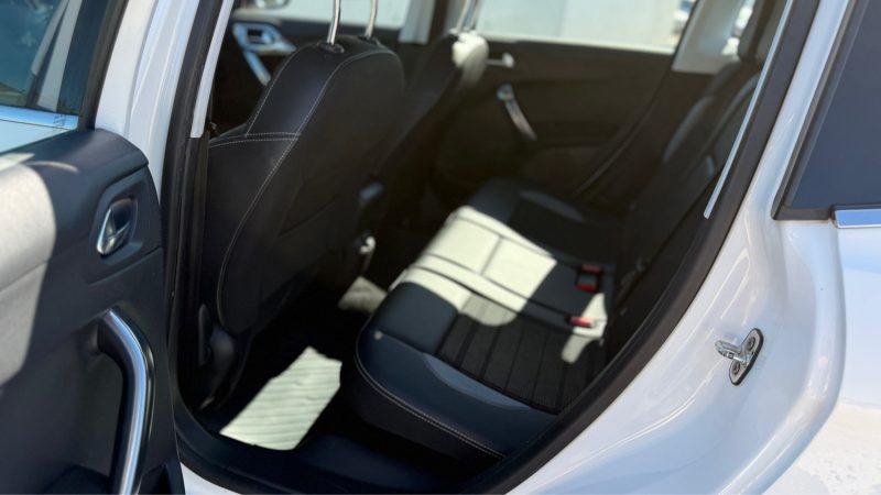 PEUGEOT 2008 1.6 BLUEHDI 100CH ALLURE  S&S 2016