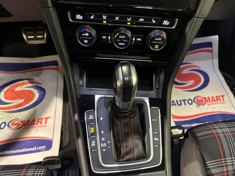 VOLKSWAGEN GOLF VII 2.0 TSI 245CH BLUEMOTION TECHNOLOGY GTI PERFORMANCE DSG7