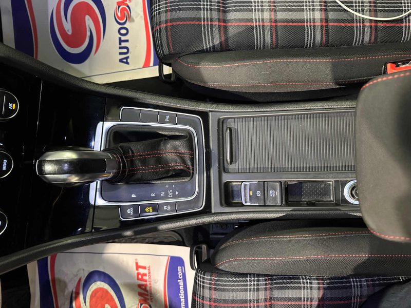 VOLKSWAGEN GOLF VII 2.0 TSI 245CH BLUEMOTION TECHNOLOGY GTI PERFORMANCE DSG7