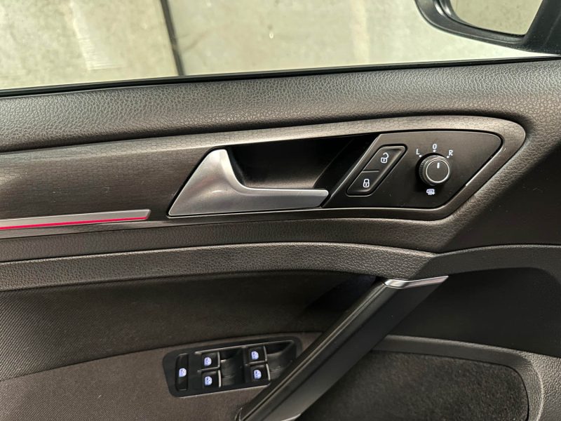 VOLKSWAGEN GOLF VII 2.0 TSI 245CH BLUEMOTION TECHNOLOGY GTI PERFORMANCE DSG7