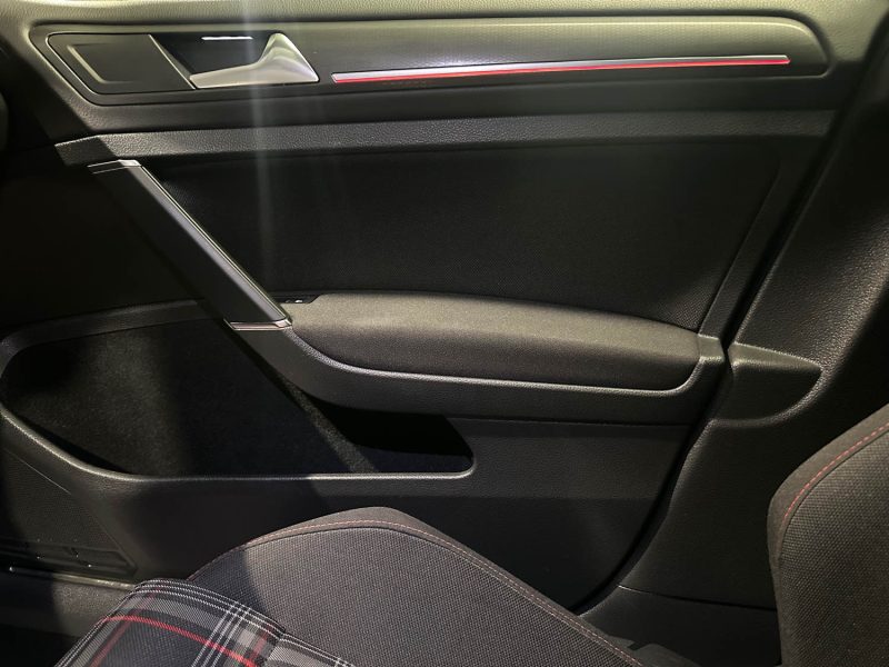 VOLKSWAGEN GOLF VII 2.0 TSI 245CH BLUEMOTION TECHNOLOGY GTI PERFORMANCE DSG7