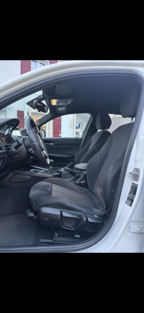 BMW SERIE 1 118I 136 CH 1.5 I BVM PACK M  2015