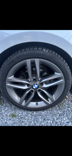 BMW SERIE 1 118I 136 CH 1.5 I BVM PACK M  2015