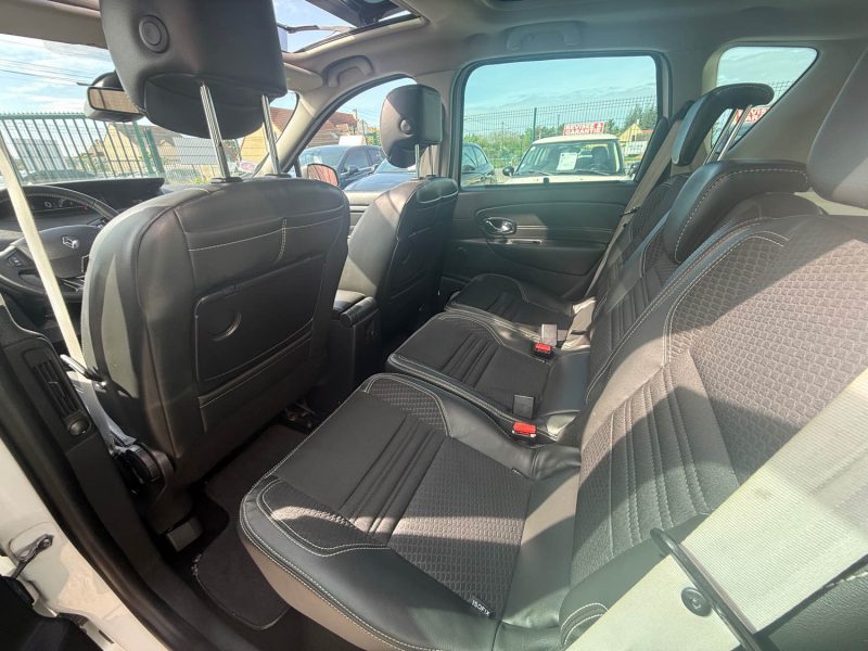 RENAULT SCENIC 3 PHASE 3 BOSE 1.2I - 16V TCE TURBO 130CV TOIT OUVRANT 2015
