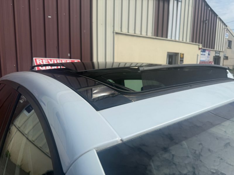 RENAULT SCENIC 3 PHASE 3 BOSE 1.2I - 16V TCE TURBO 130CV TOIT OUVRANT 2015