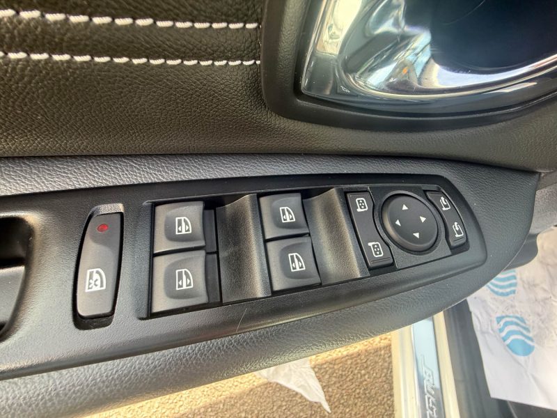 RENAULT SCENIC 3 PHASE 3 BOSE 1.2I - 16V TCE TURBO 130CV TOIT OUVRANT 2015