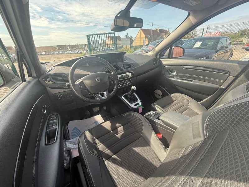 RENAULT SCENIC 3 PHASE 3 BOSE 1.2I - 16V TCE TURBO 130CV TOIT OUVRANT 2015