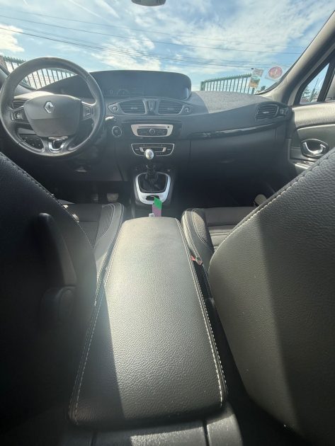 RENAULT SCENIC 3 PHASE 3 BOSE 1.2I - 16V TCE TURBO 130CV TOIT OUVRANT 2015