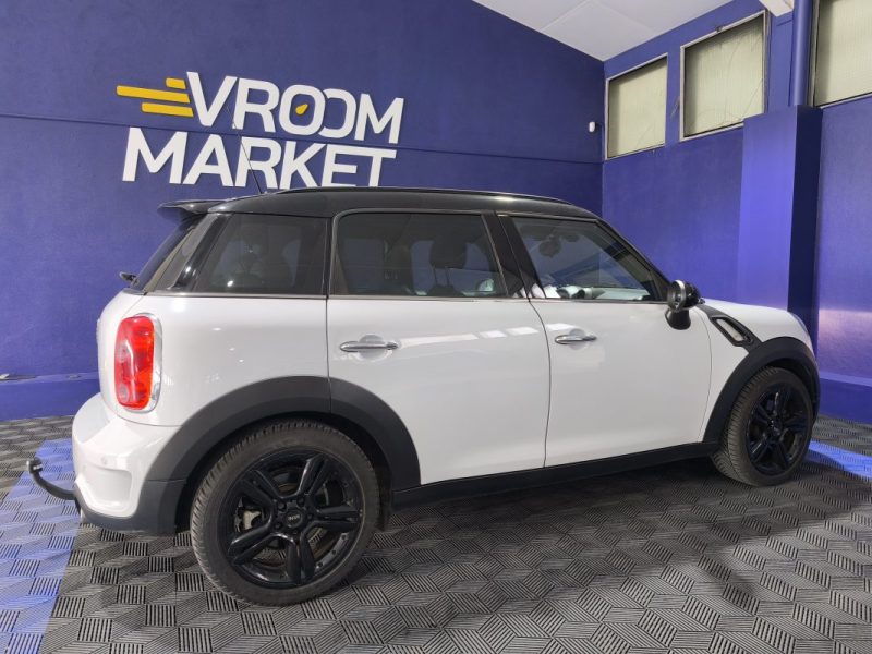 MINI COUNTRYMAN S 184CH BVA édition RED HOT CHILLI 2013