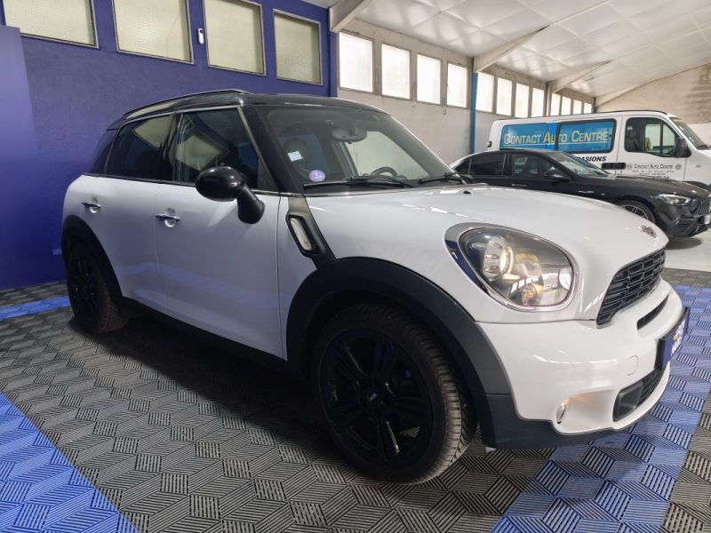MINI COUNTRYMAN S 184CH BVA édition RED HOT CHILLI 2013