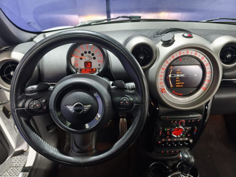 MINI COUNTRYMAN S 184CH BVA édition RED HOT CHILLI 2013