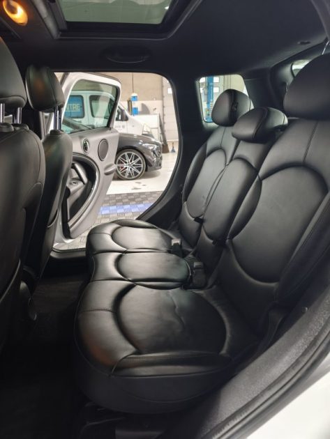 MINI COUNTRYMAN S 184CH BVA édition RED HOT CHILLI 2013