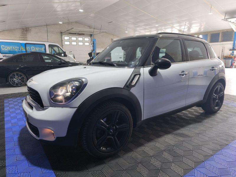 MINI COUNTRYMAN S 184CH BVA édition RED HOT CHILLI 2013