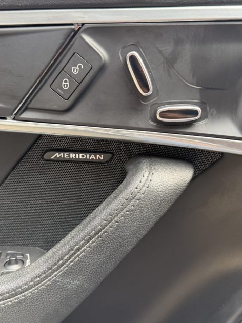 JAGUAR F-TYPE 30T 2017 - 61 034Kms - Premier Main - MERIDIAN - Parfait Etat - Suivit JAGUAR