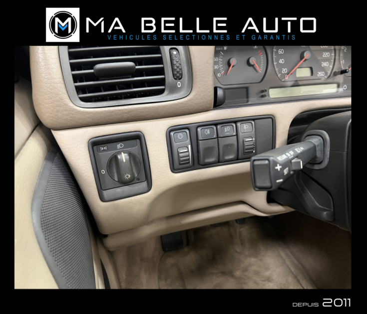 VOLVO C70 CABRIOLET 2.0 TURBO 163 SUMMUM / CARNET COMPLET / 90 euros mensuel