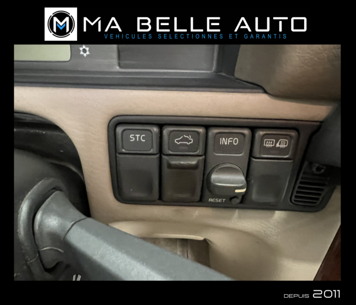 VOLVO C70 CABRIOLET 2.0 TURBO 163 SUMMUM / CARNET COMPLET / 90 euros mensuel