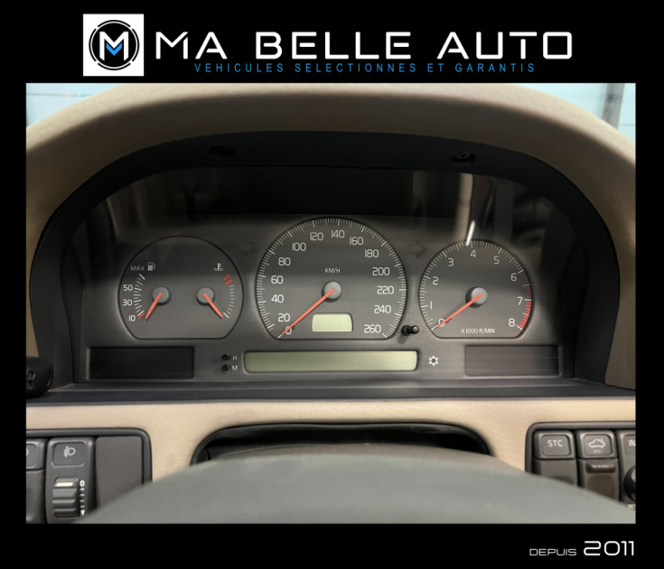 VOLVO C70 CABRIOLET 2.0 TURBO 163 SUMMUM / CARNET COMPLET / 90 euros mensuel