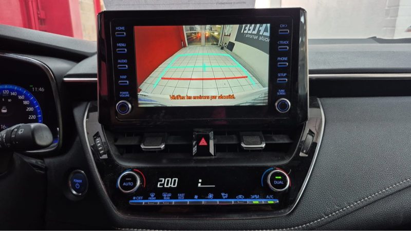 TOYOTA COROLLA TOURING SPORTS 122cv DYNAMIC BUSINESS/1 ERE MAIN/TVA RECUPERABLE