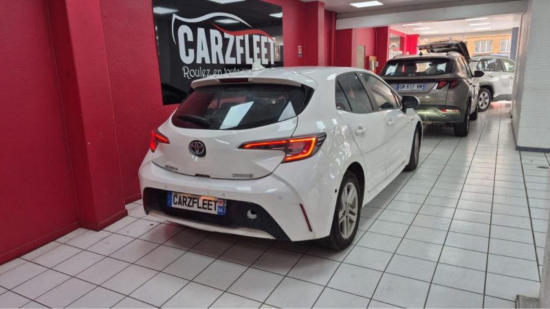 TOYOTA COROLLA BERLINE 122cv DYNAMIC BUSINESS/1 ERE MAIN/TVA RECUPERABLE